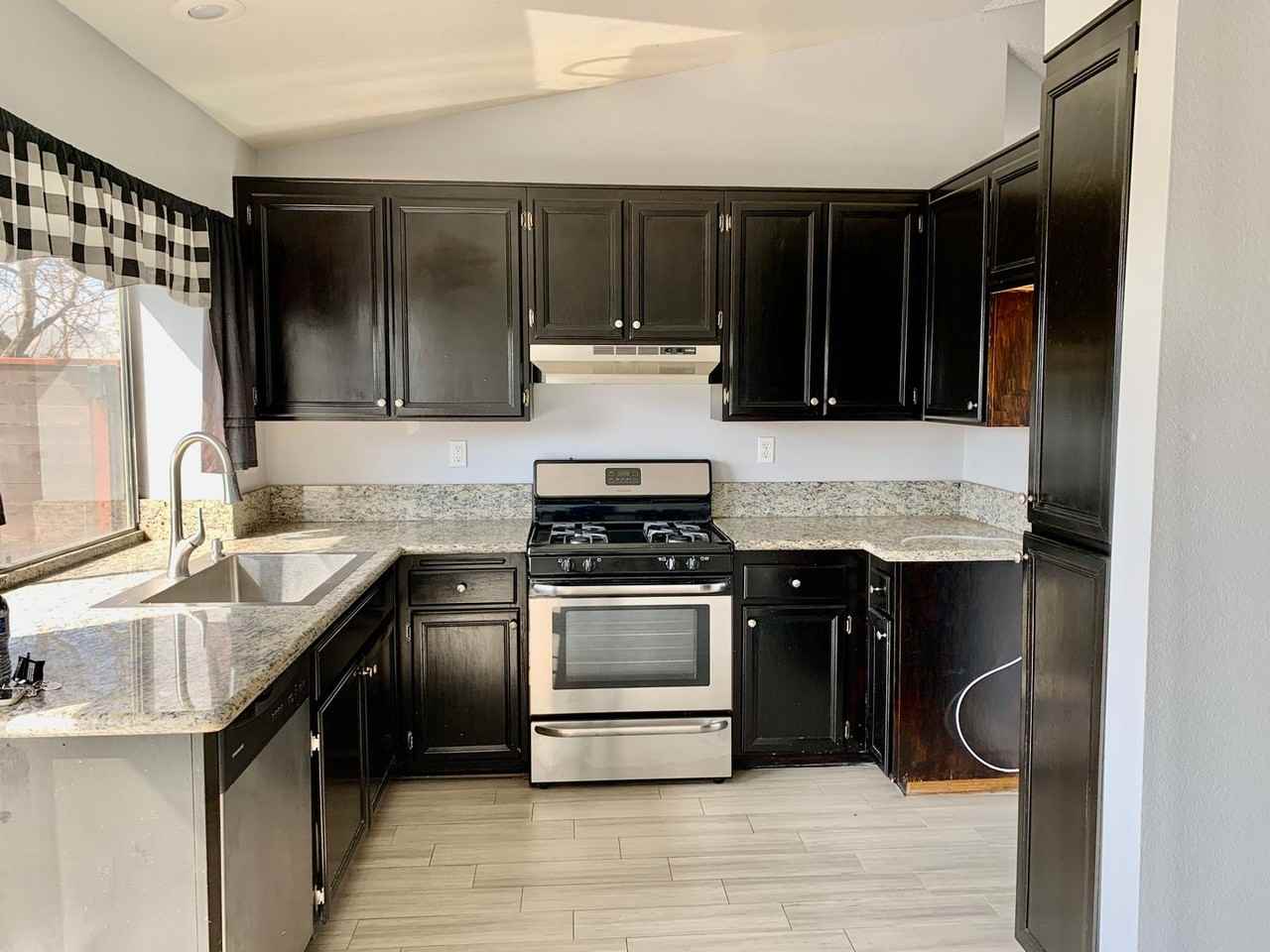 14849 Lavender Ln - Photo 6 of 26