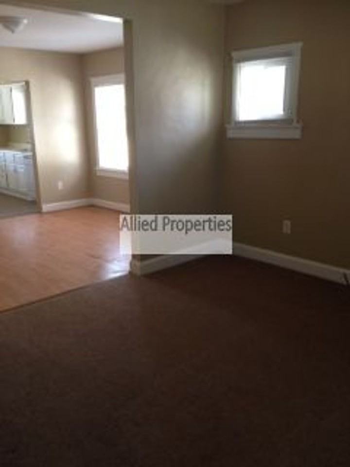 1005 Minor Ave - Photo 6 of 8