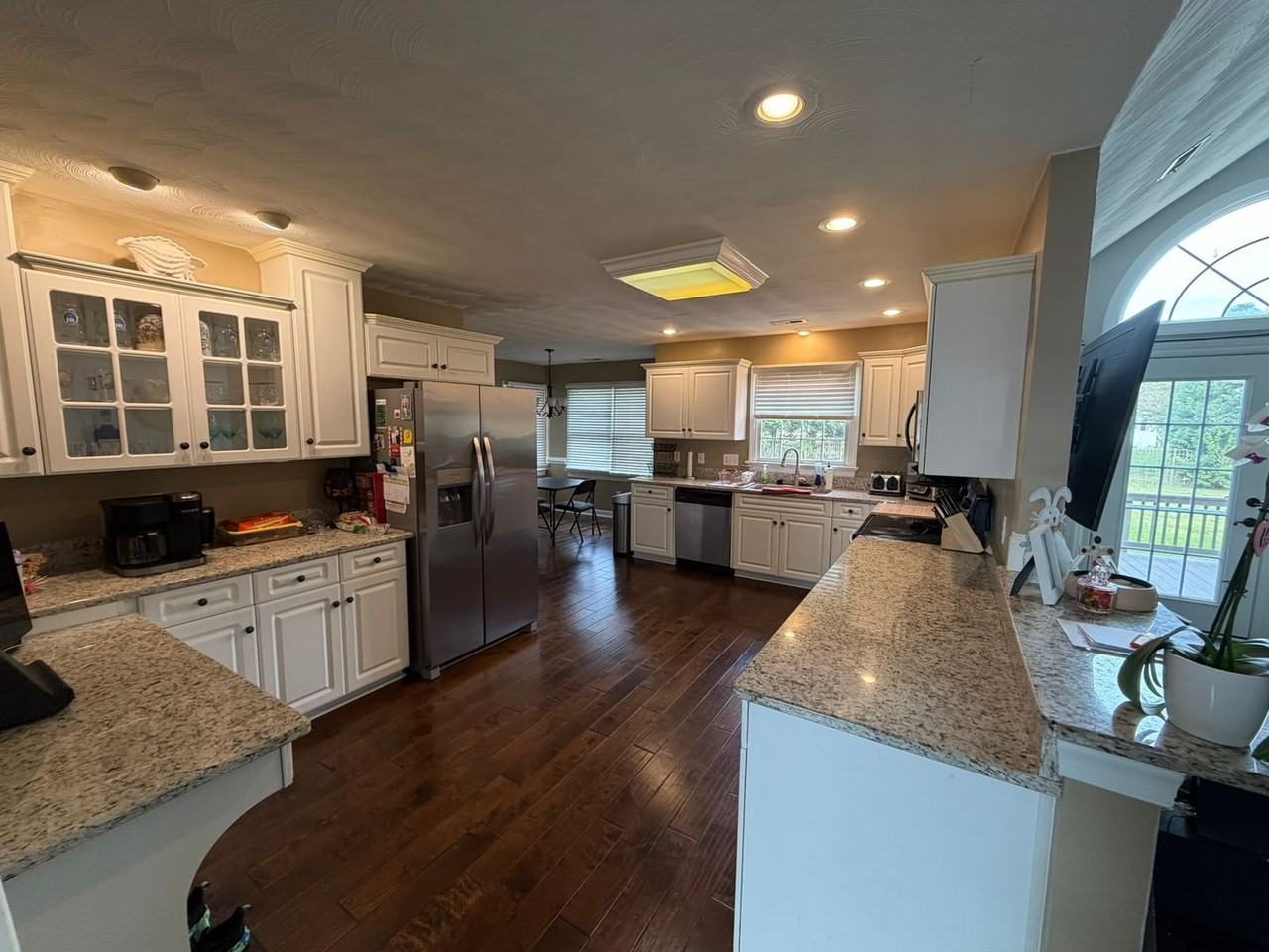 7003 Neal Ct - Photo 7 of 20
