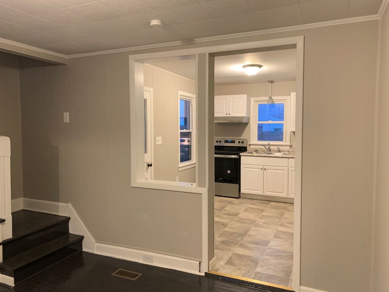 170 E Penn St - Photo 4 of 30