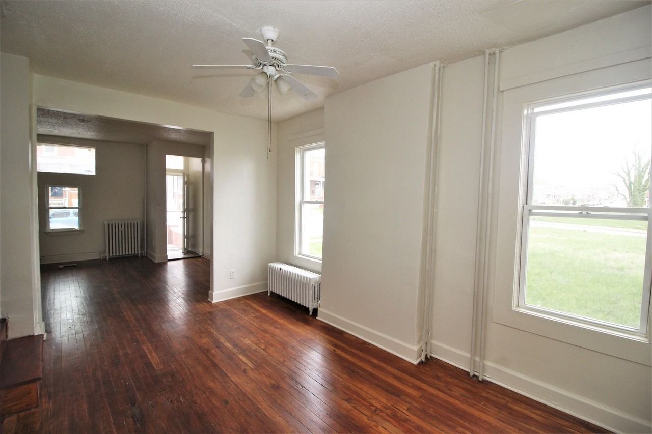 1609 E 28th St - Photo 7 of 25