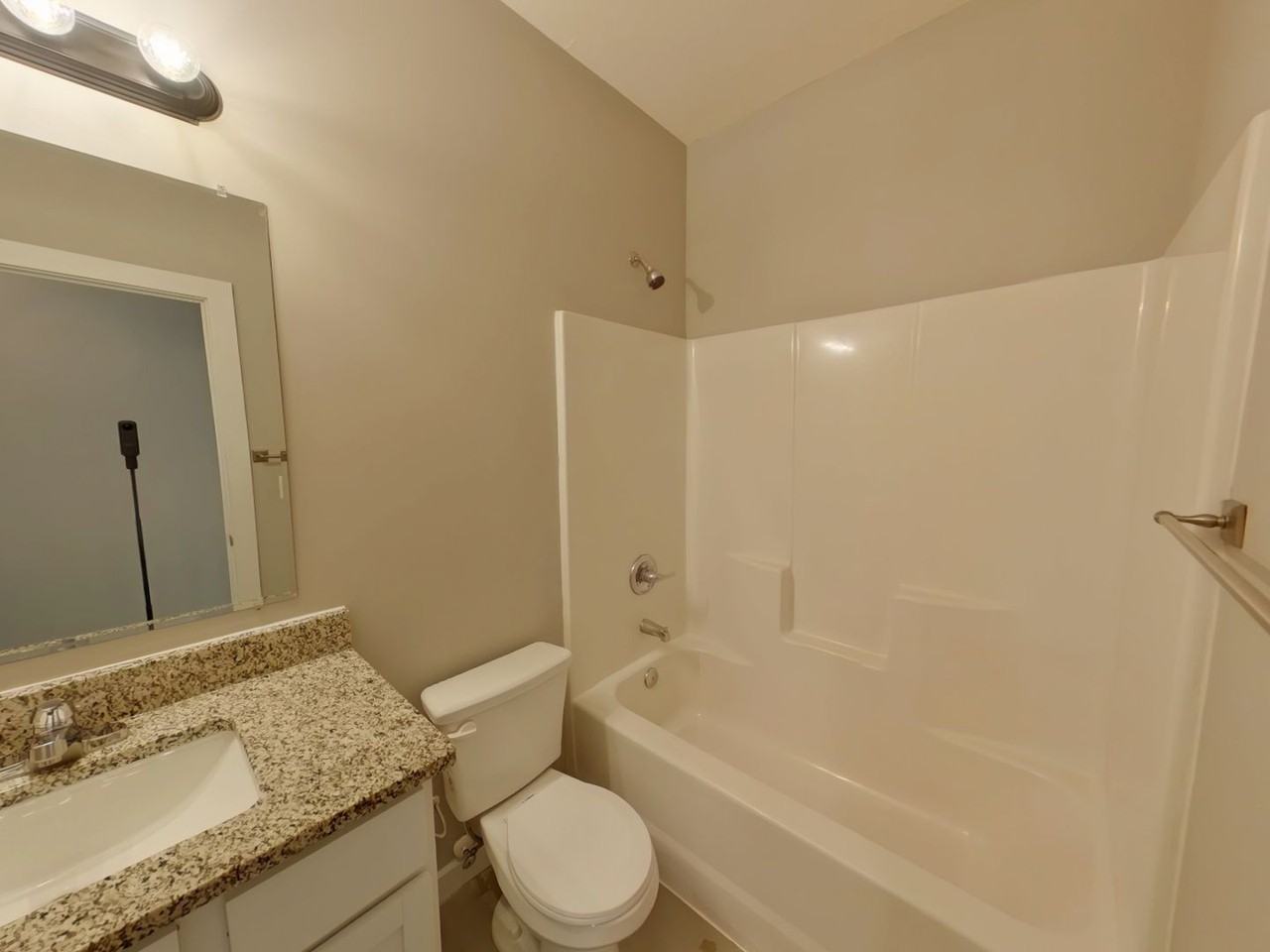 1334 W Haskell St - Photo 7 of 9