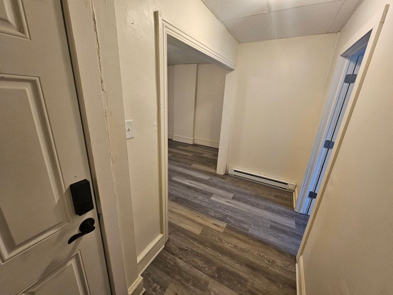 384-386 S Franklin St - Photo 3 of 10