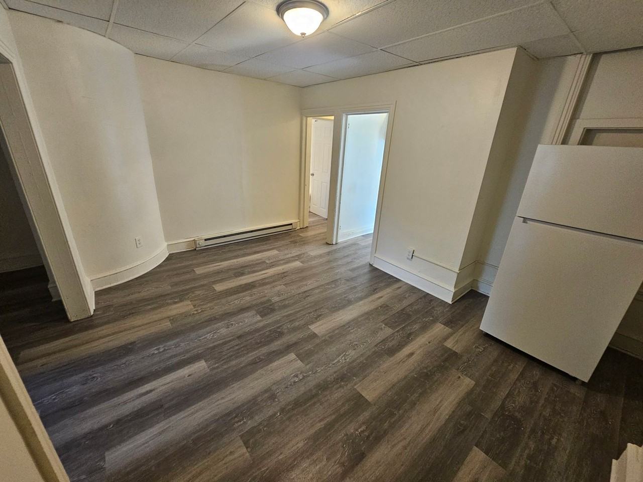 384-386 S Franklin St - Photo 6 of 10