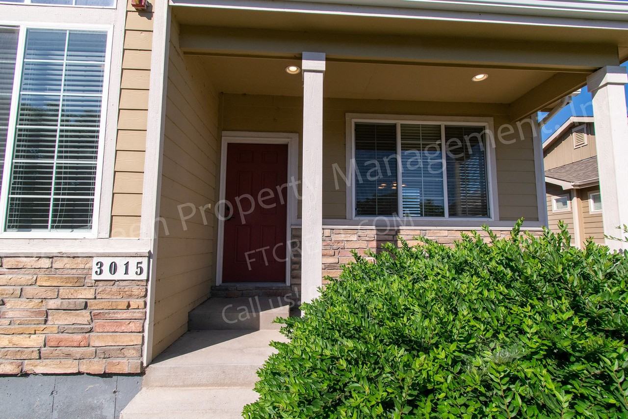 3015 Denver Dr - Photo 2 of 47