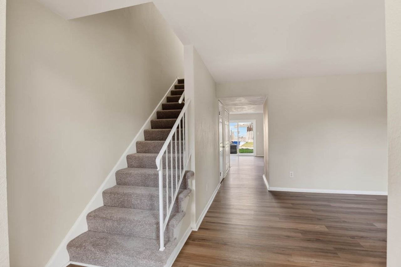 620 Red Horse Ln - Photo 6 of 32