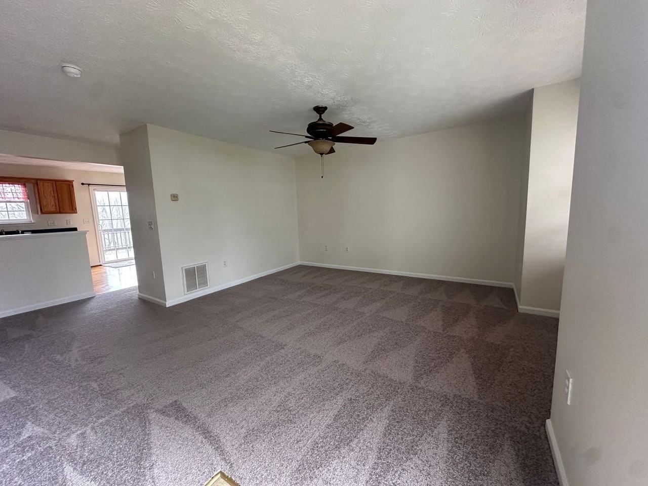 114 Seabreeze Ln - Photo 2 of 15