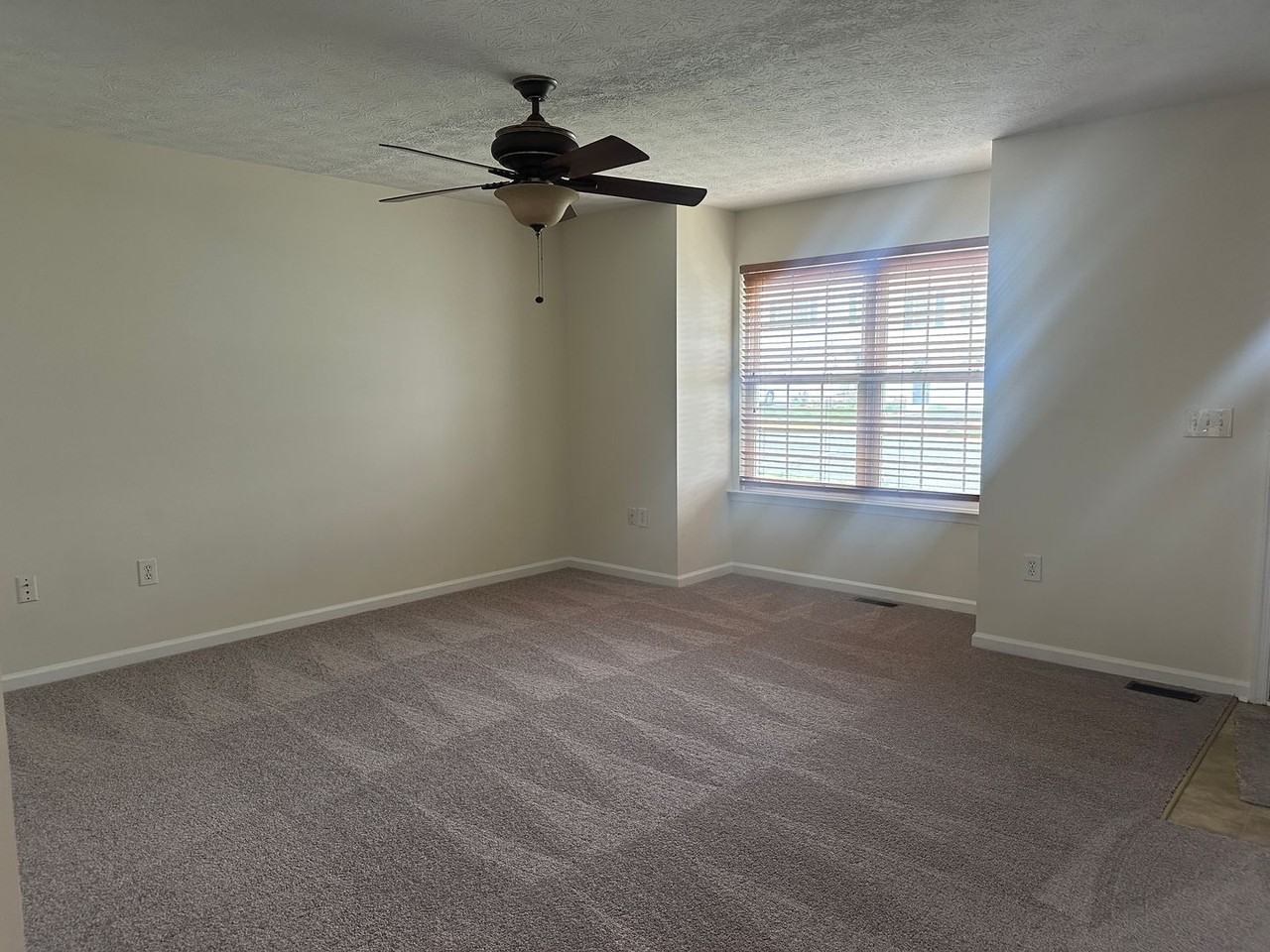 114 Seabreeze Ln - Photo 3 of 15