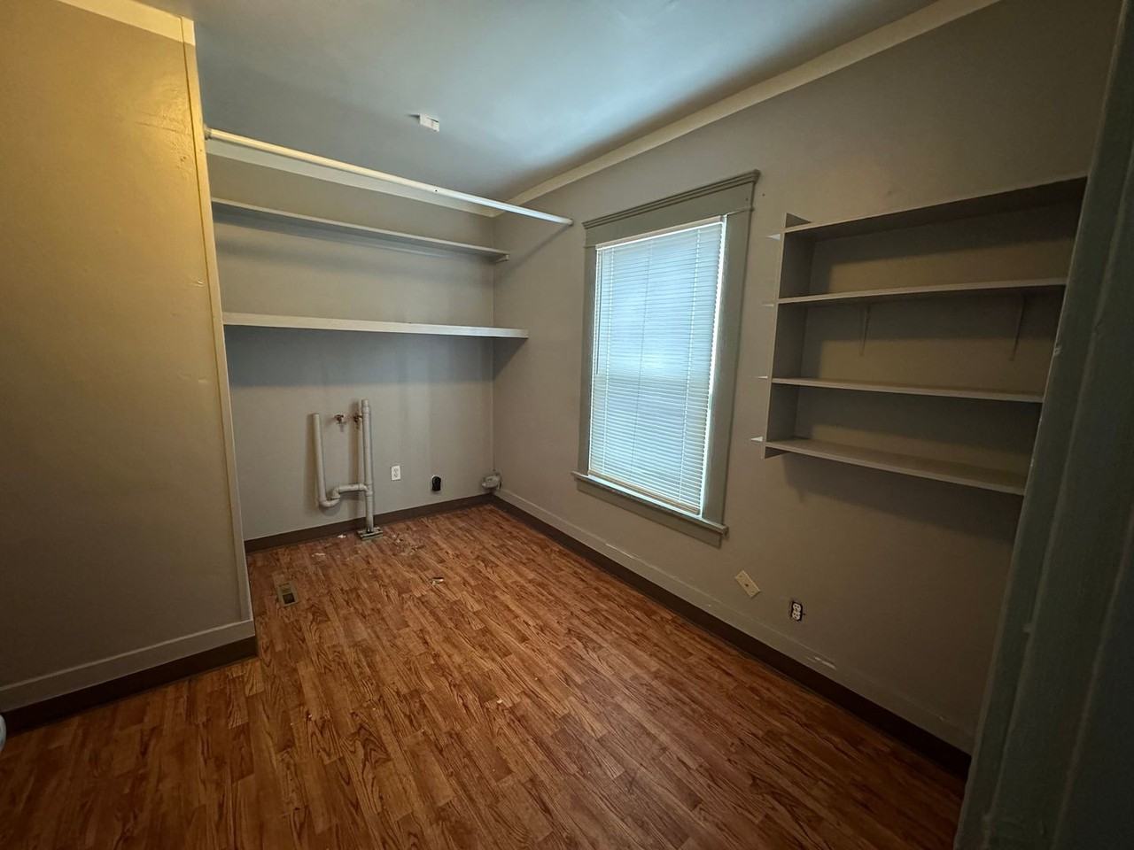 503 Sw 7th St #2 - Photo 7 of 11