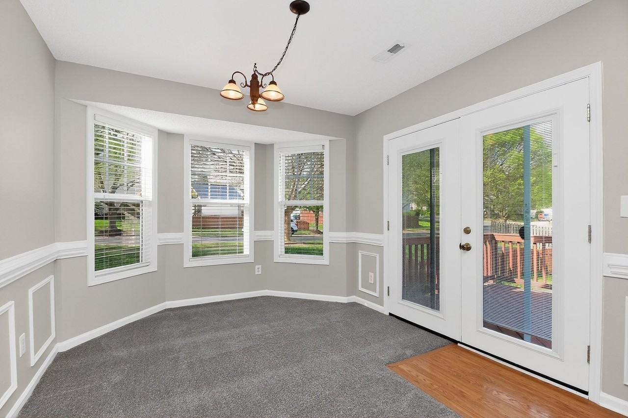 12903 Thistlebrook Ln - Photo 5 of 17