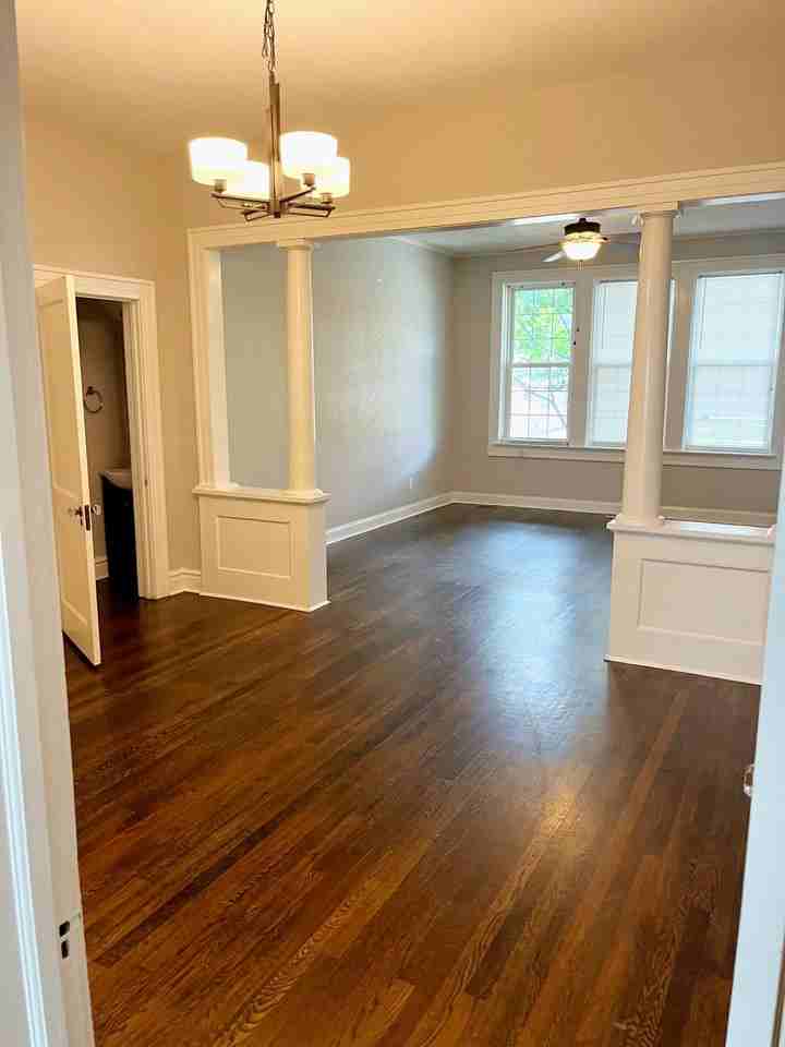 Large, updated 2 bed/1 bath "loft - Photo 2 of 8