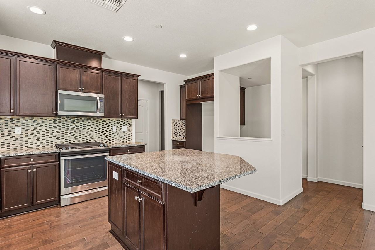 4193 Wyman Way - Photo 3 of 26