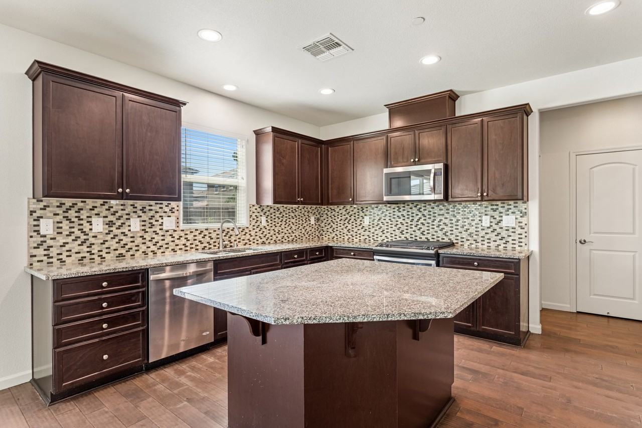 4193 Wyman Way - Photo 4 of 26