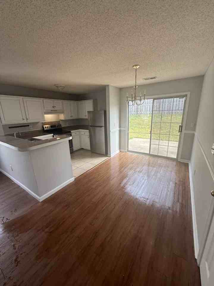 148 Pine Mast Ct - Photo 3 of 12