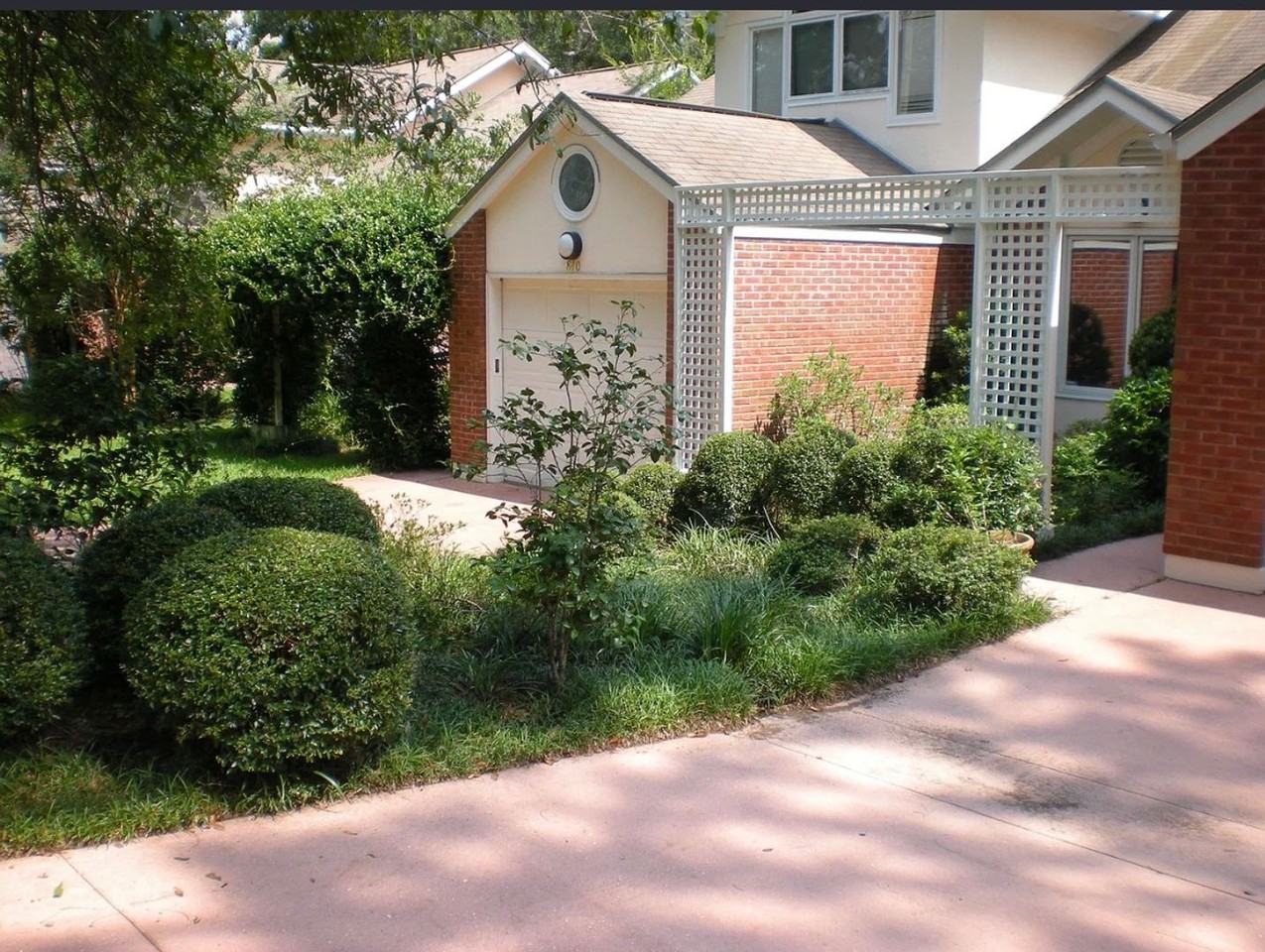 842 Santa Rosa Dr - Photo 4 of 20