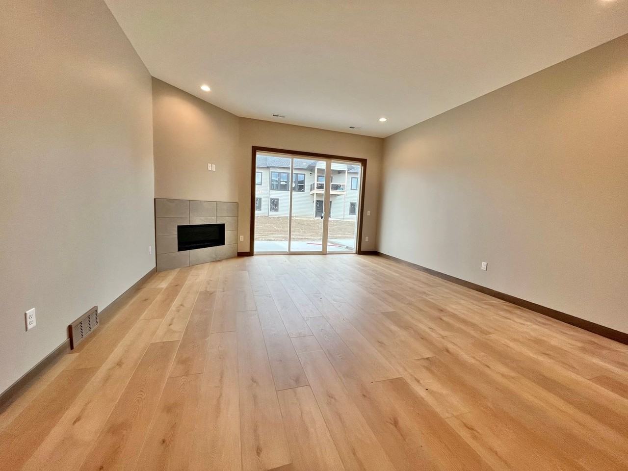 2226 N Hacksaw Trl - Photo 3 of 35