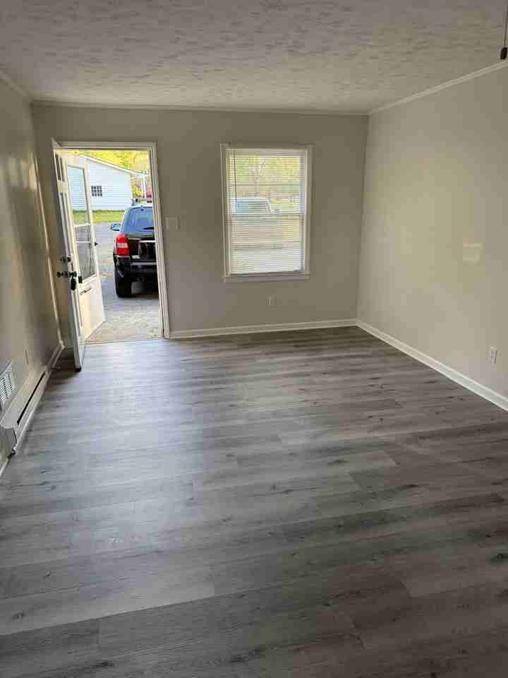 301 Mcleod St - Photo 3 of 11