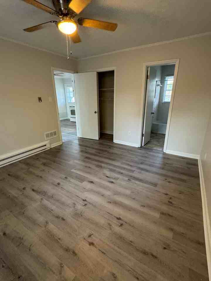 301 Mcleod St - Photo 7 of 11