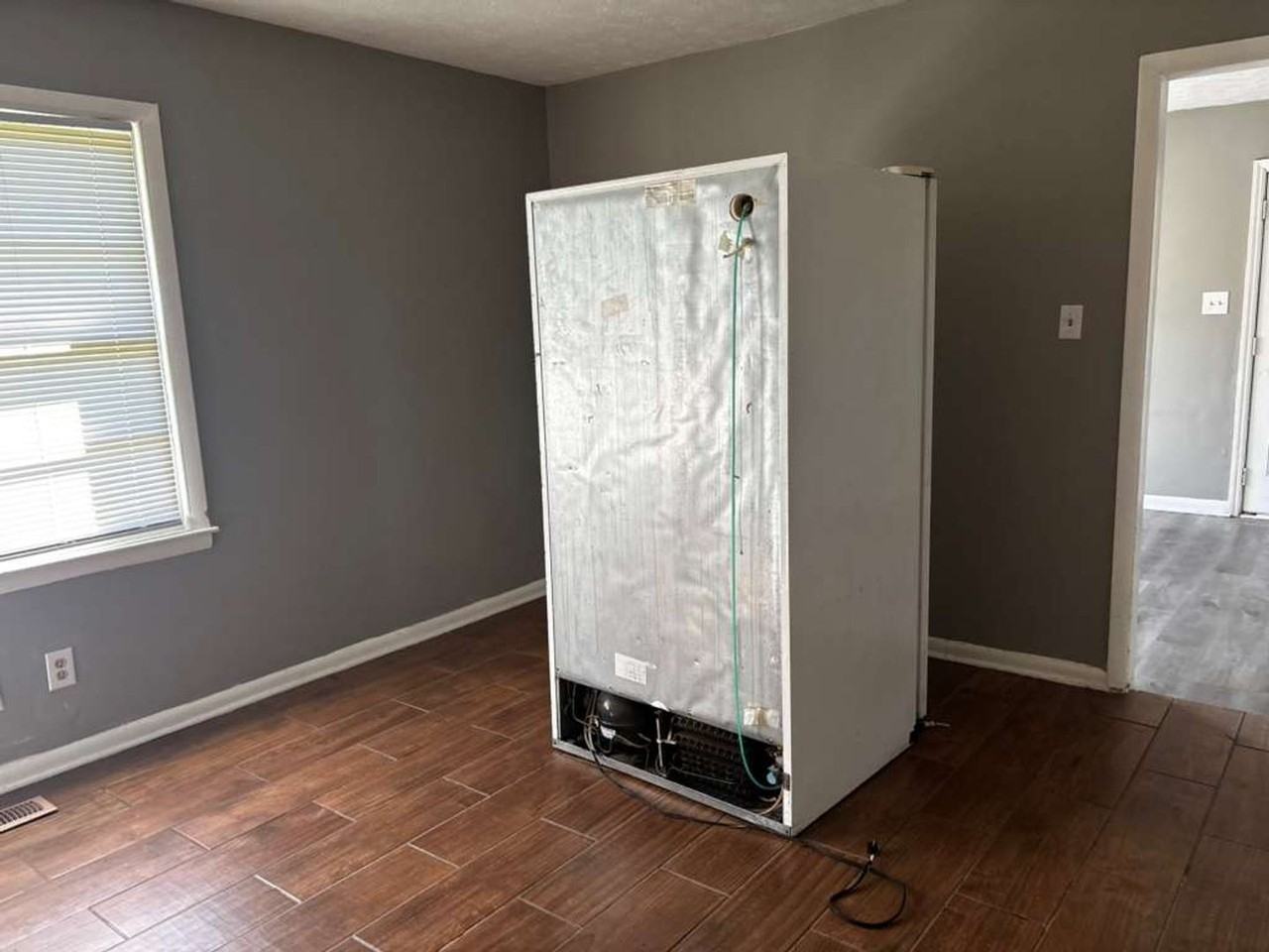 6521 Cissna Dr - Photo 6 of 19