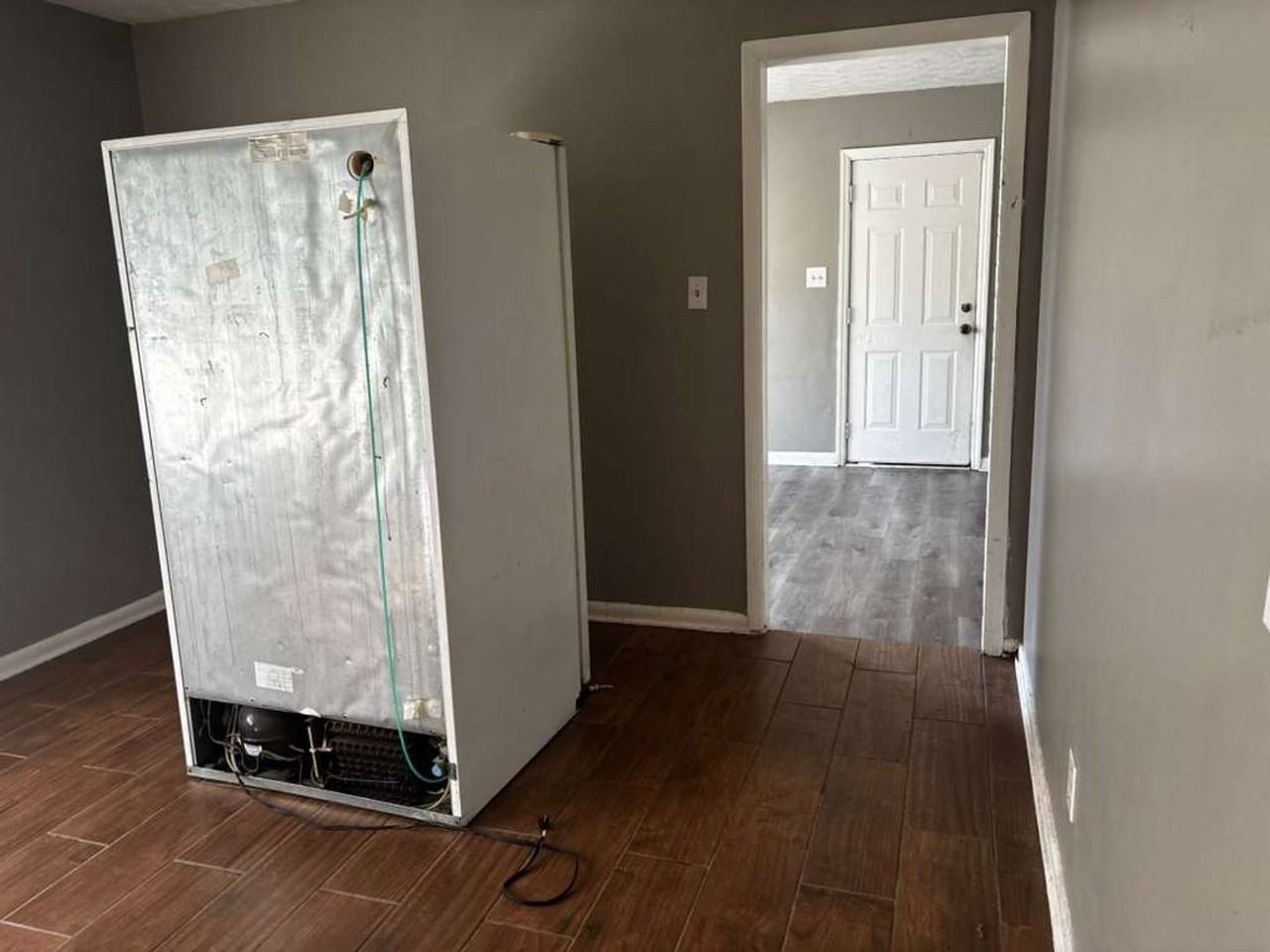 6521 Cissna Dr - Photo 7 of 19