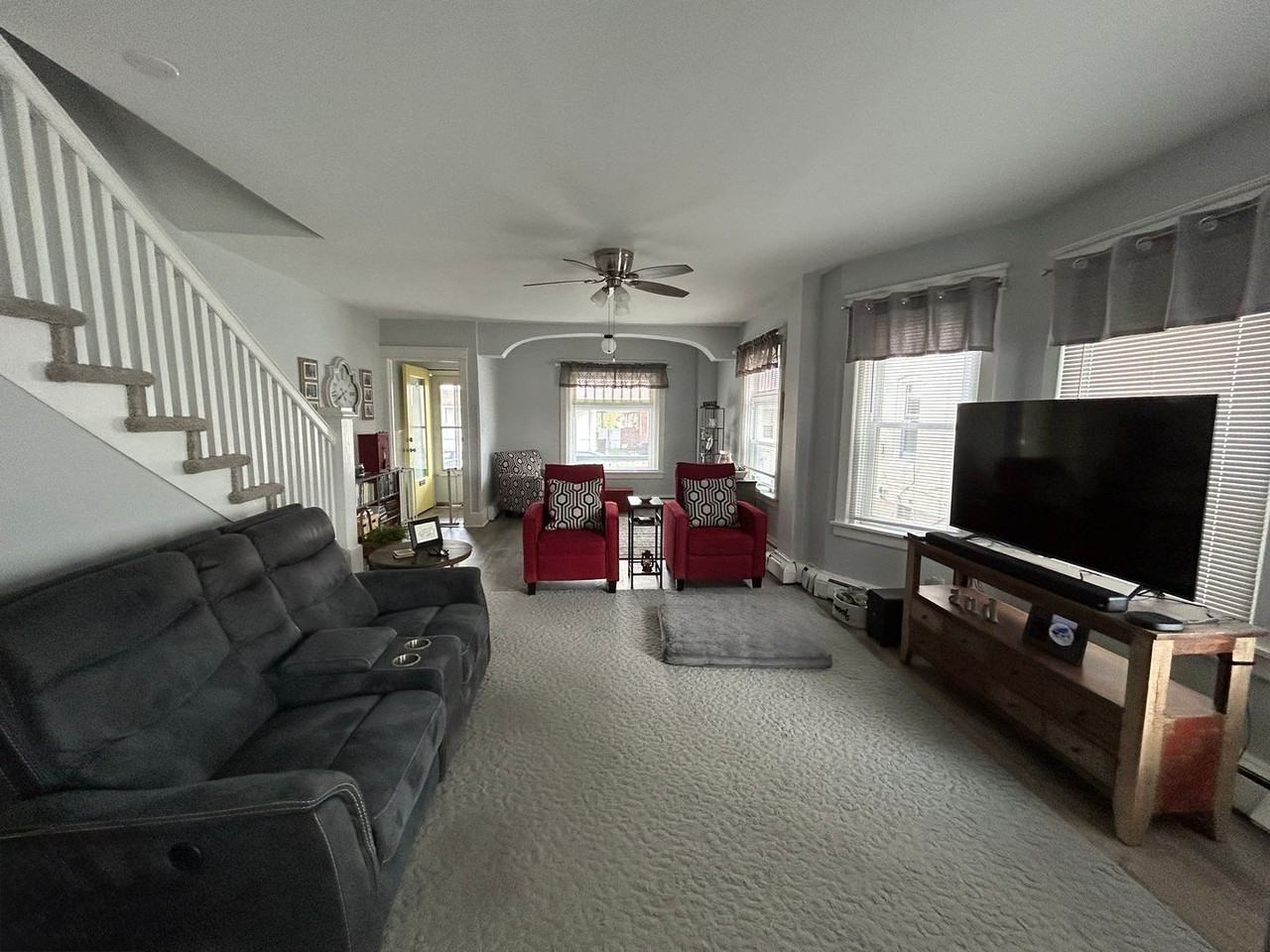 523 Ridge St - Photo 3 of 21