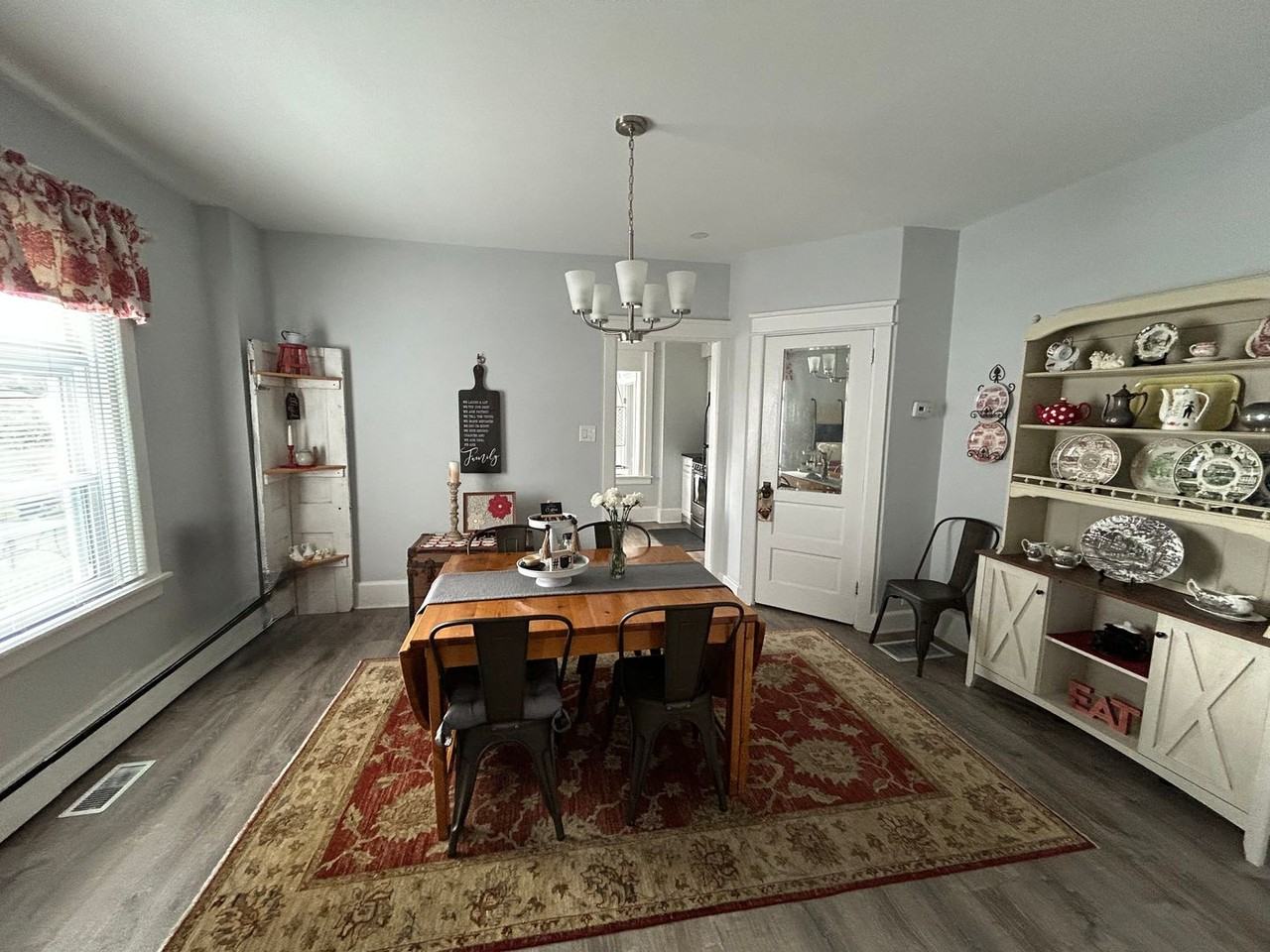 523 Ridge St - Photo 4 of 21