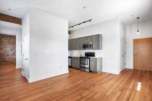 featured image of 429 3rd St