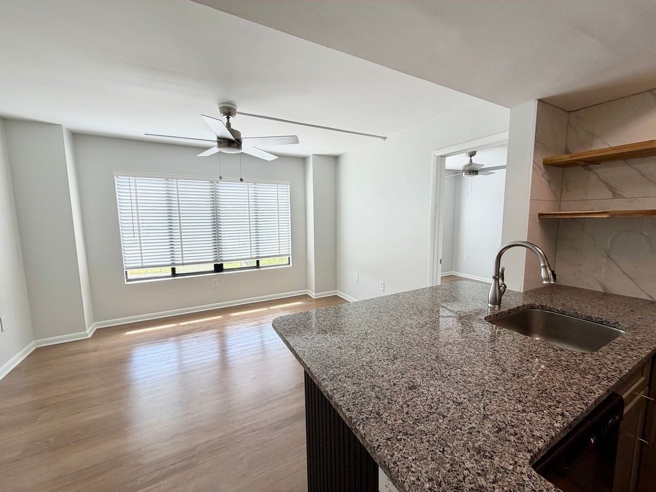 1600 Park Cir #517 - Photo 7 of 18