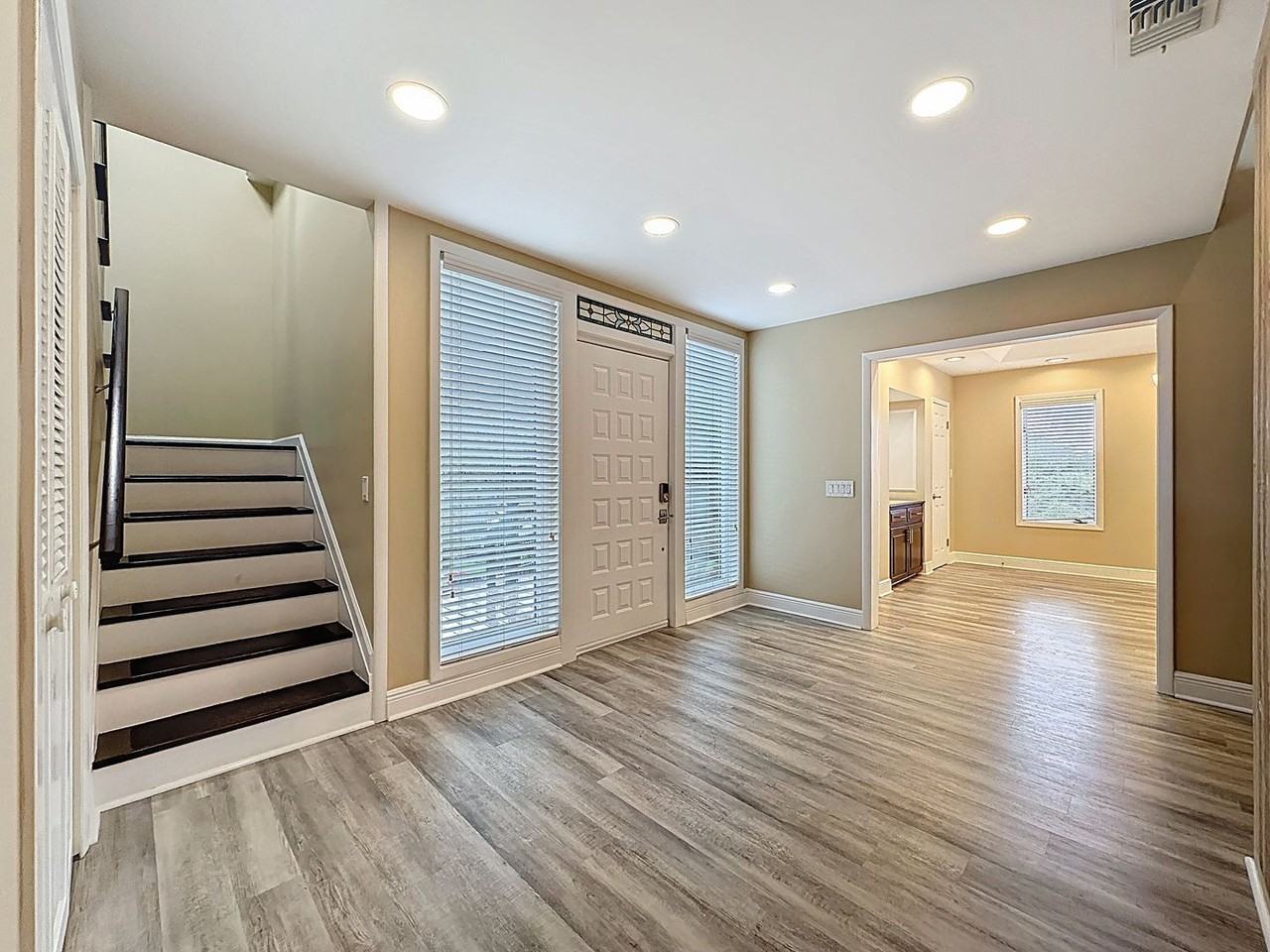 6846 Lake View Dr - Photo 7 of 50