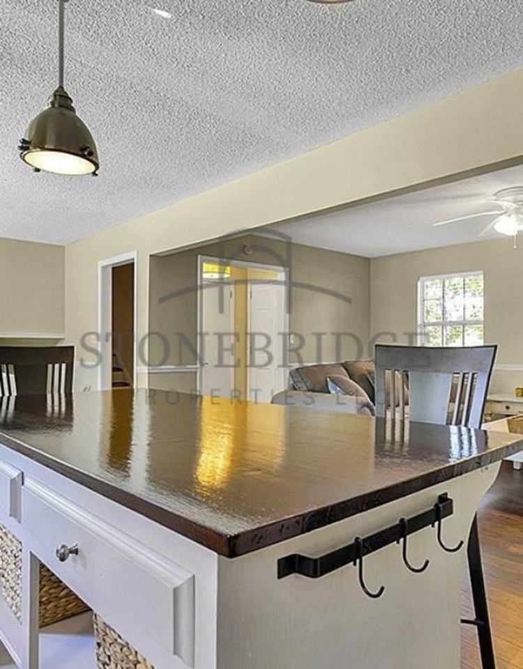 1805 Mohawk Dr - Photo 7 of 14