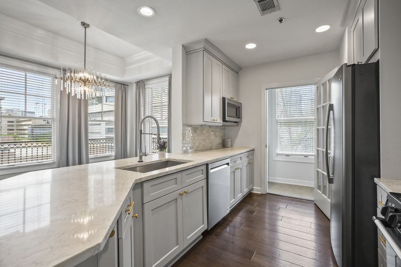 850 Piedmont Ave Ne - Photo 3 of 24