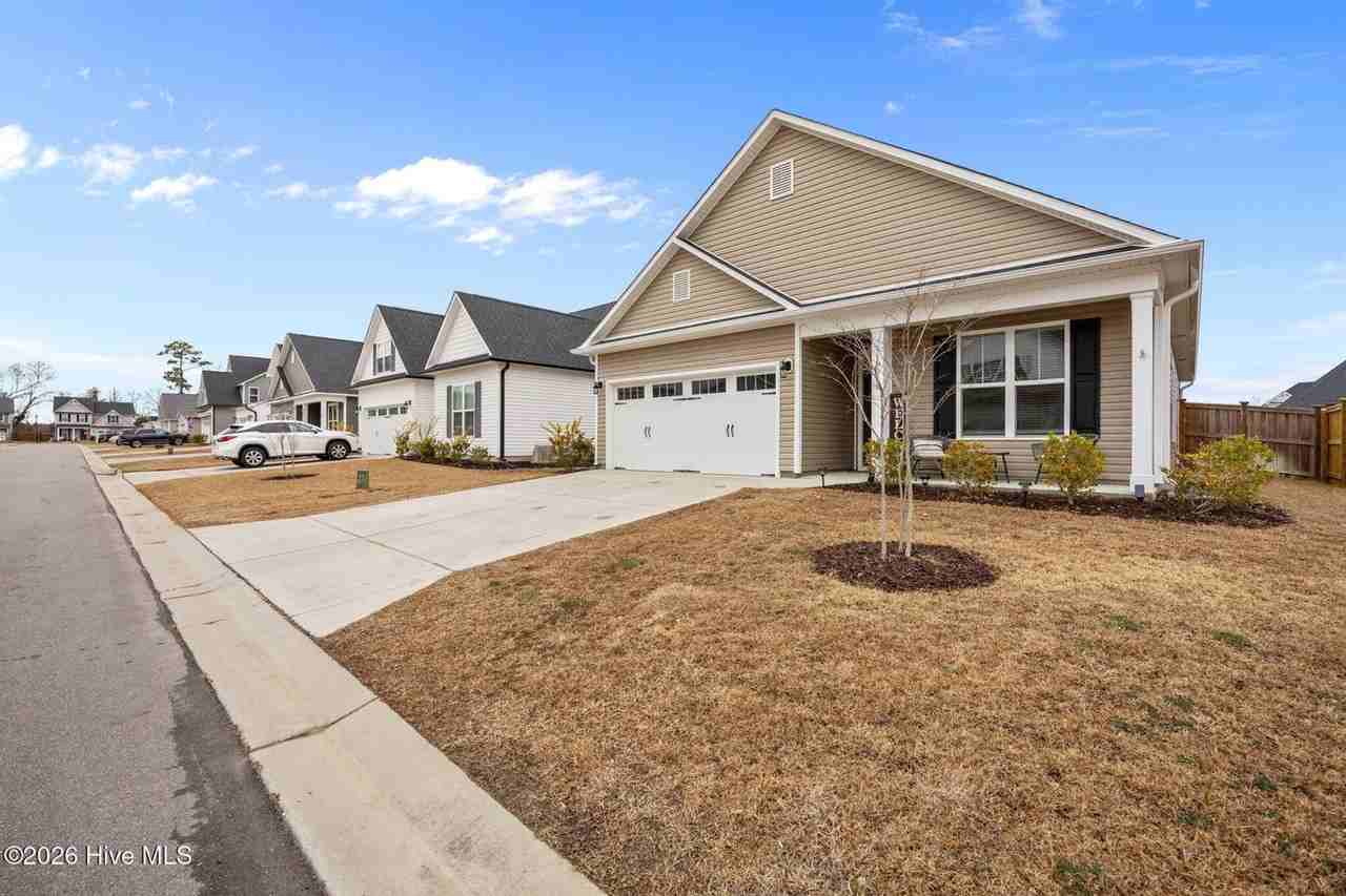 3982 Eclipse Ave - Photo 2 of 50