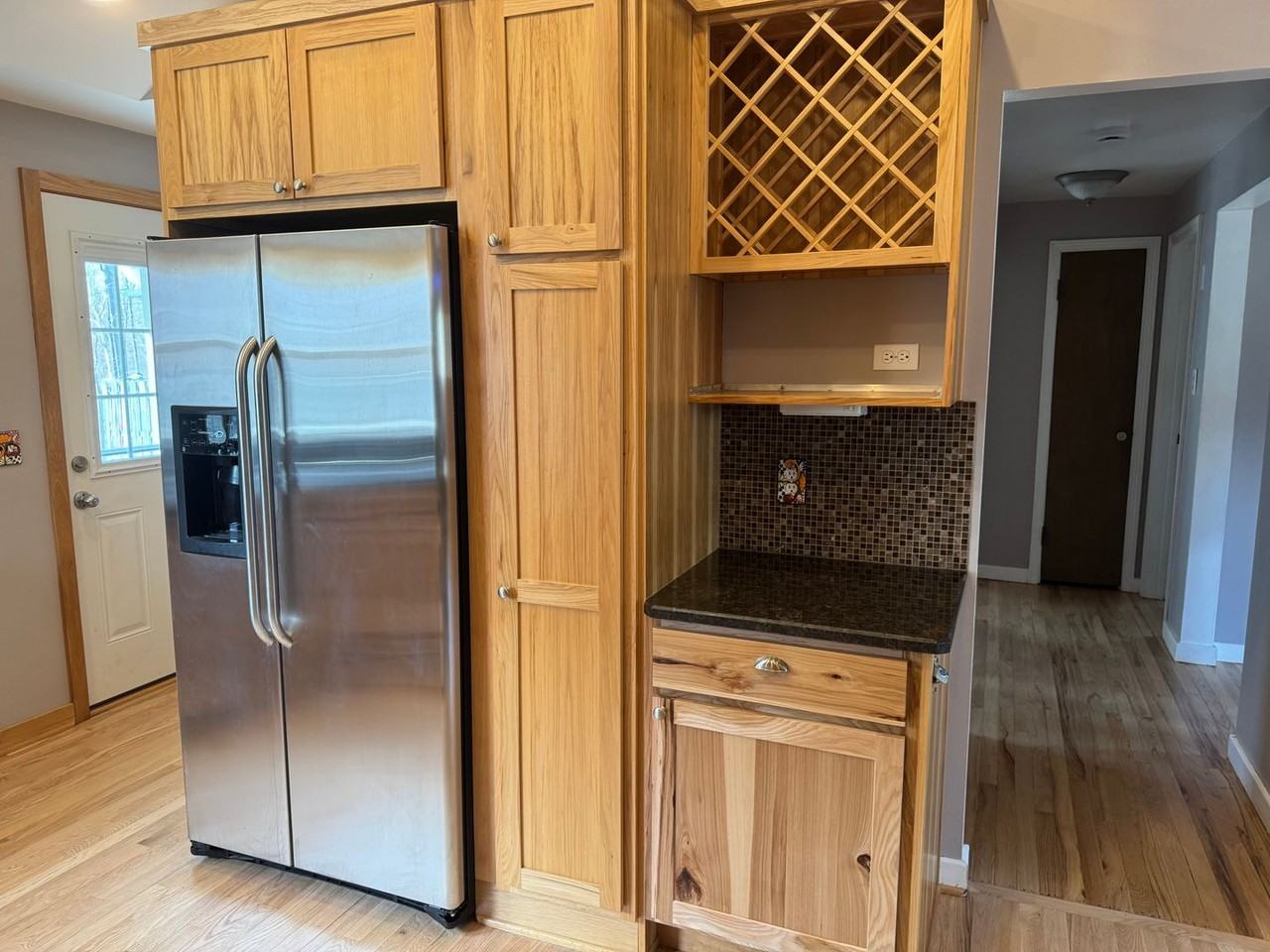 367 Whitney Rd - Photo 5 of 19