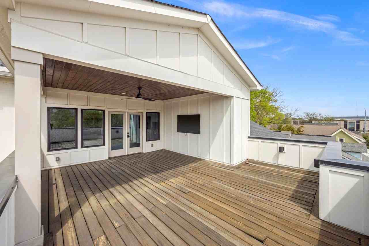 924 Jackson St - Photo 7 of 22