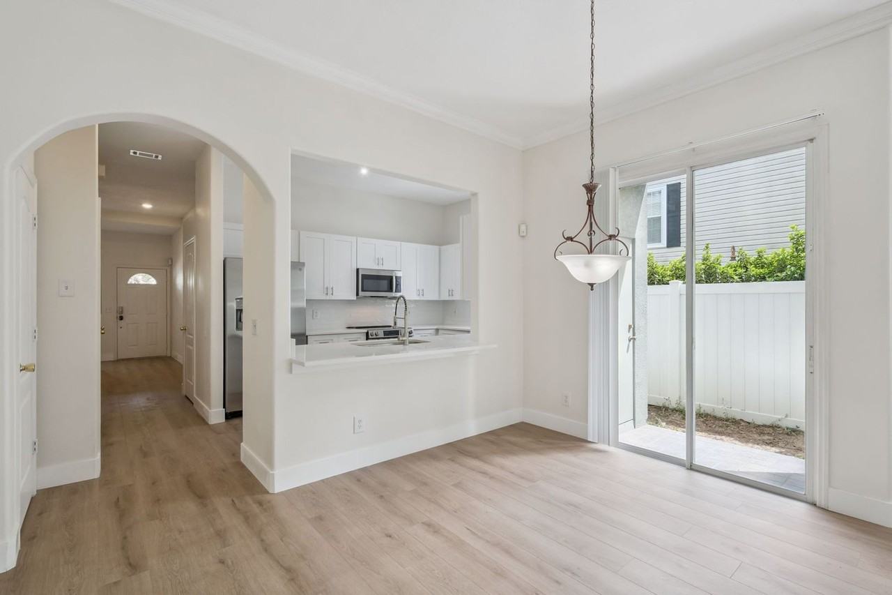 2704 E Central Blvd - Photo 5 of 21