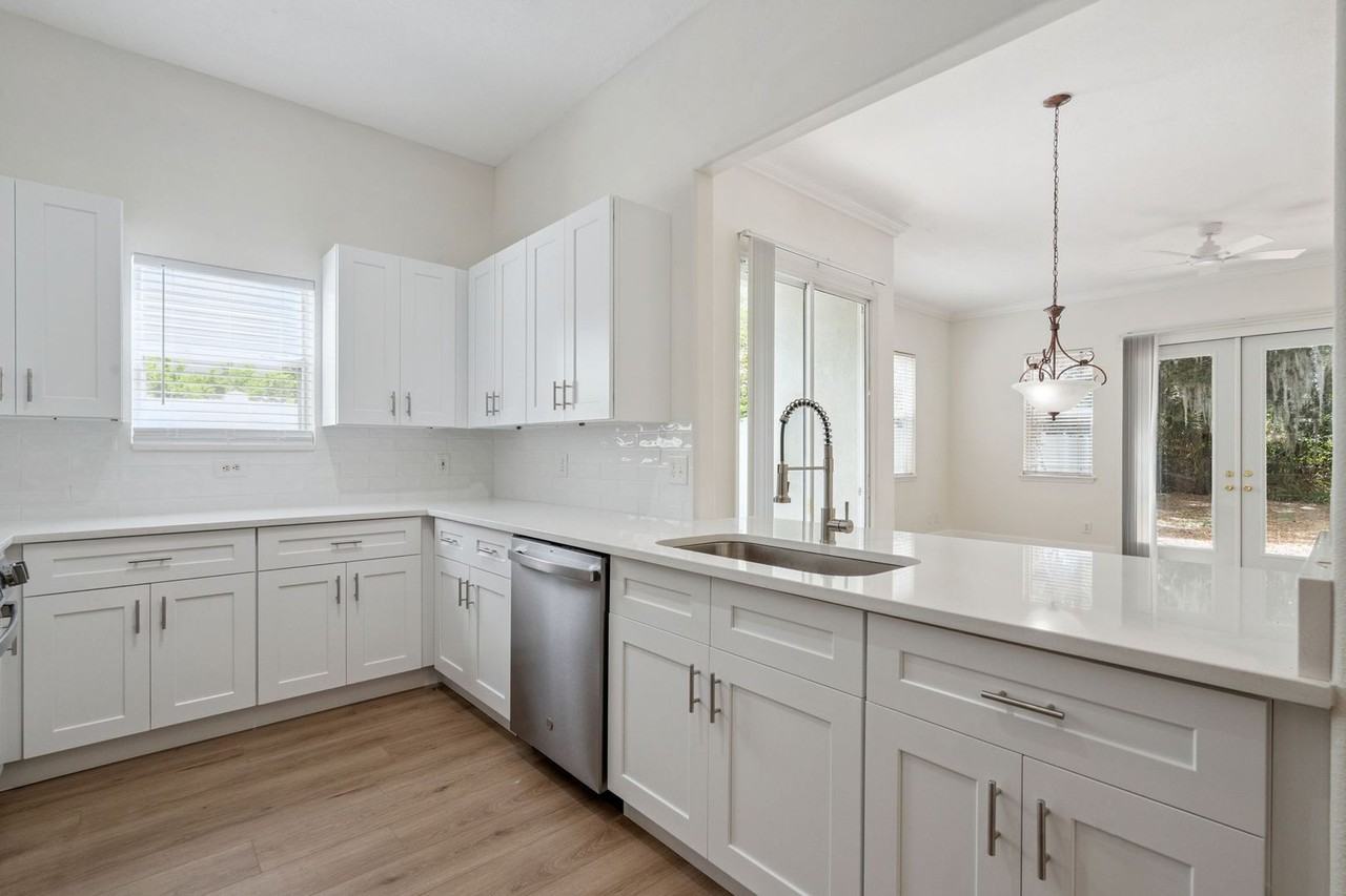 2704 E Central Blvd - Photo 6 of 21