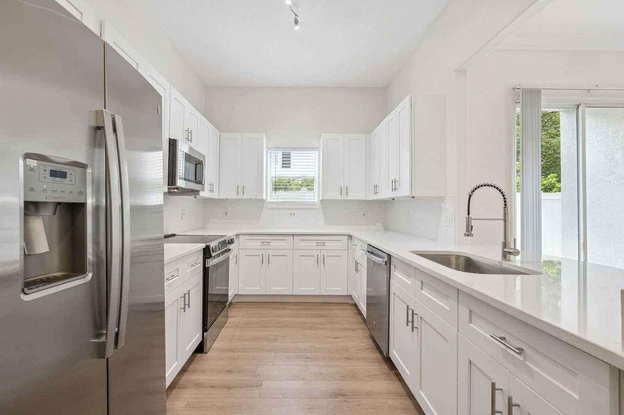 2704 E Central Blvd - Photo 7 of 21