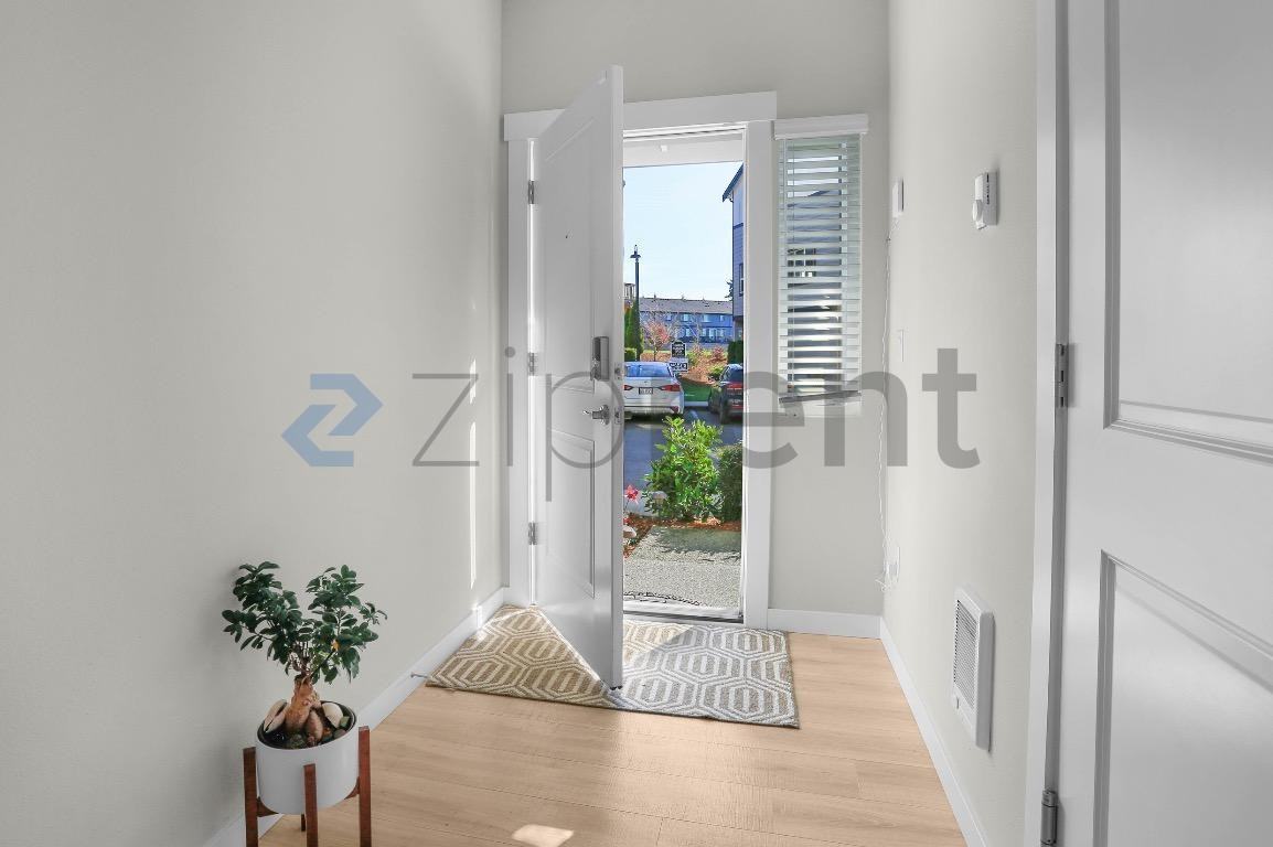 1621 Seattle Hill Rd #CC1 - Photo 4 of 24