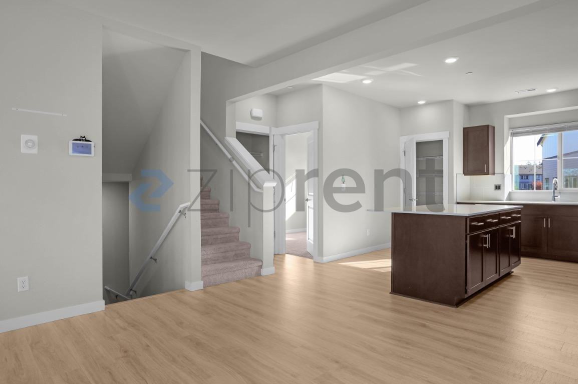 1621 Seattle Hill Rd #CC1 - Photo 5 of 24