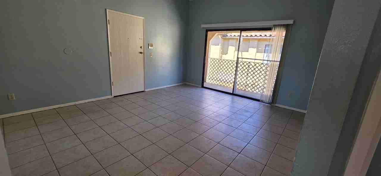 4320 50th Street #5 - Photo 4 of 18