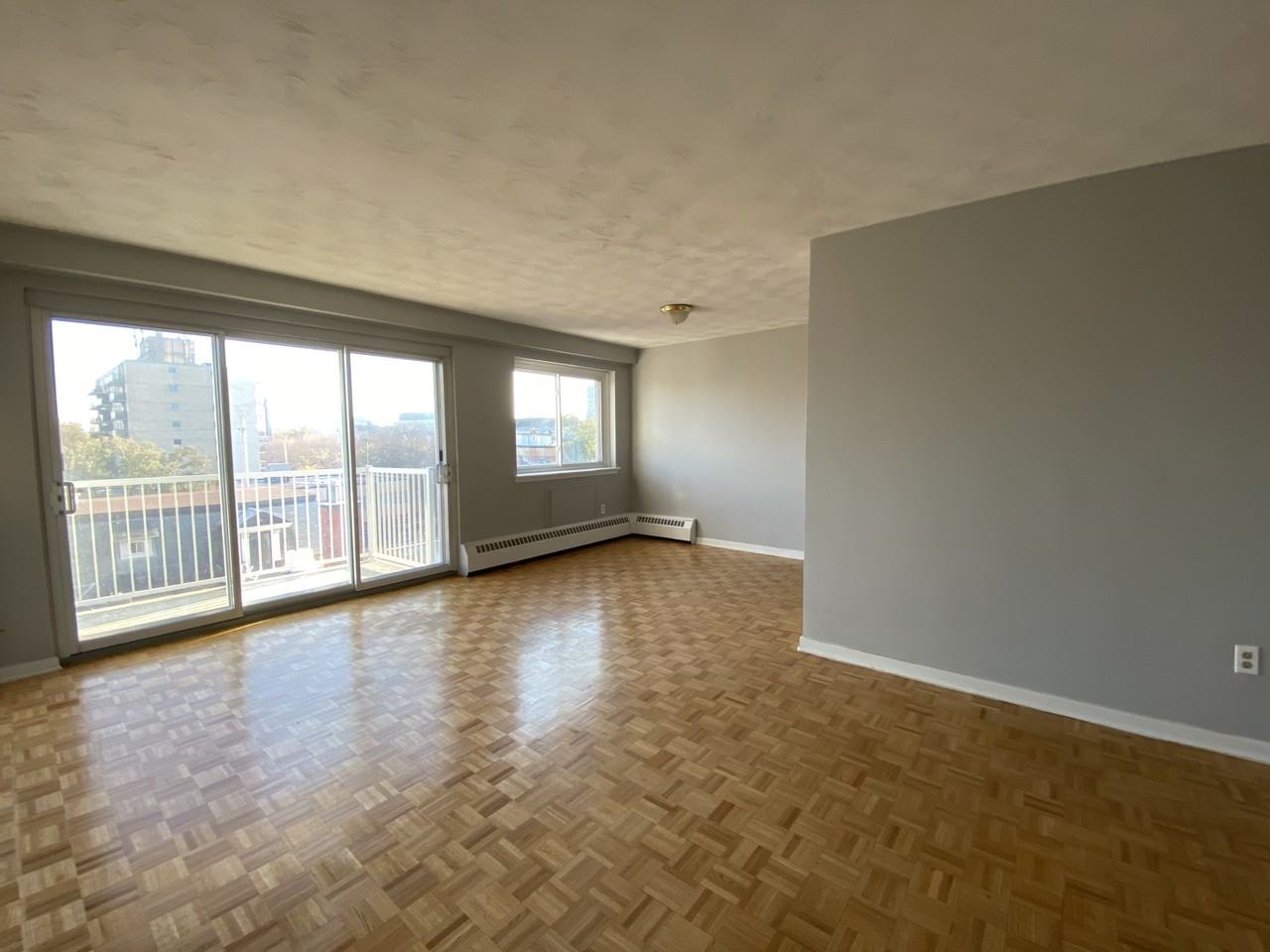 Chanteclair Apartments - Photo 7 of 44