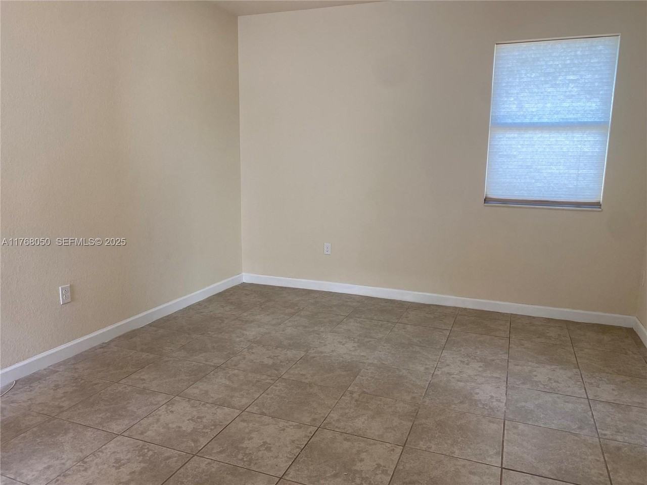 16723 Southwest 95th Street #1 - Photo 7 of 10