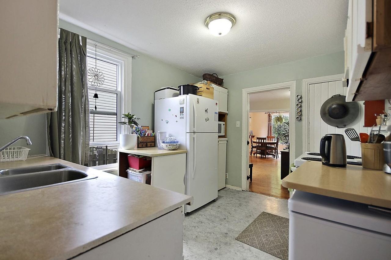 74 Markland St - Photo 6 of 13