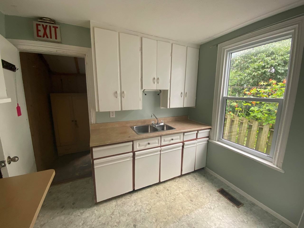 74 Markland St - Photo 7 of 13