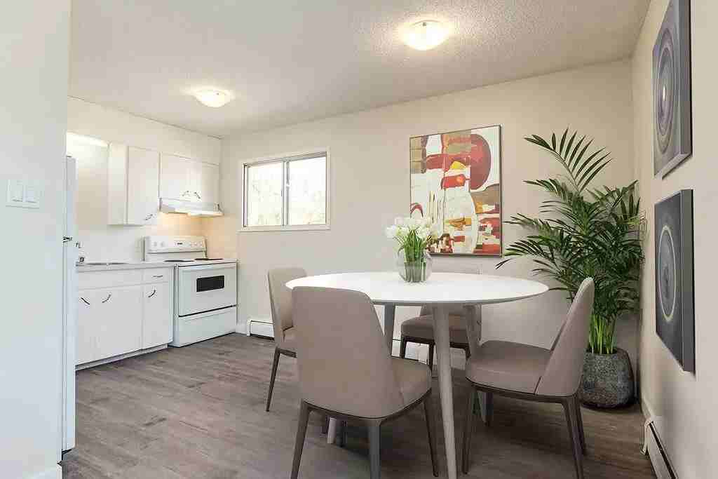 Dickson Apartments - Photo 2 of 14