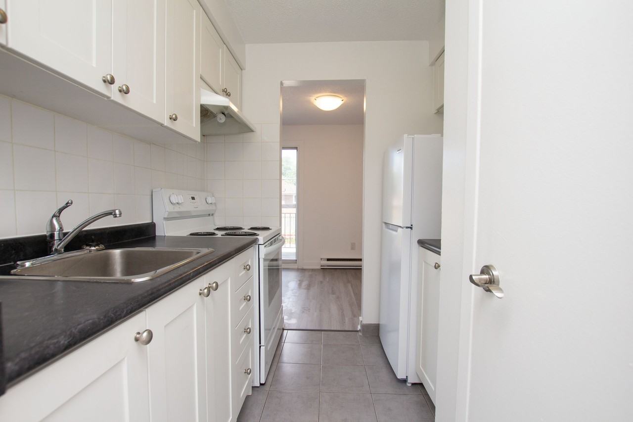 Orchard View Apartments - Photo 4 of 6