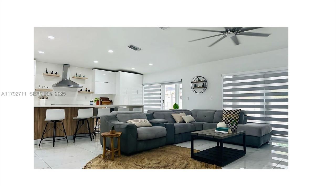 28104 Southwest 135th Avenue - Photo 2 of 37