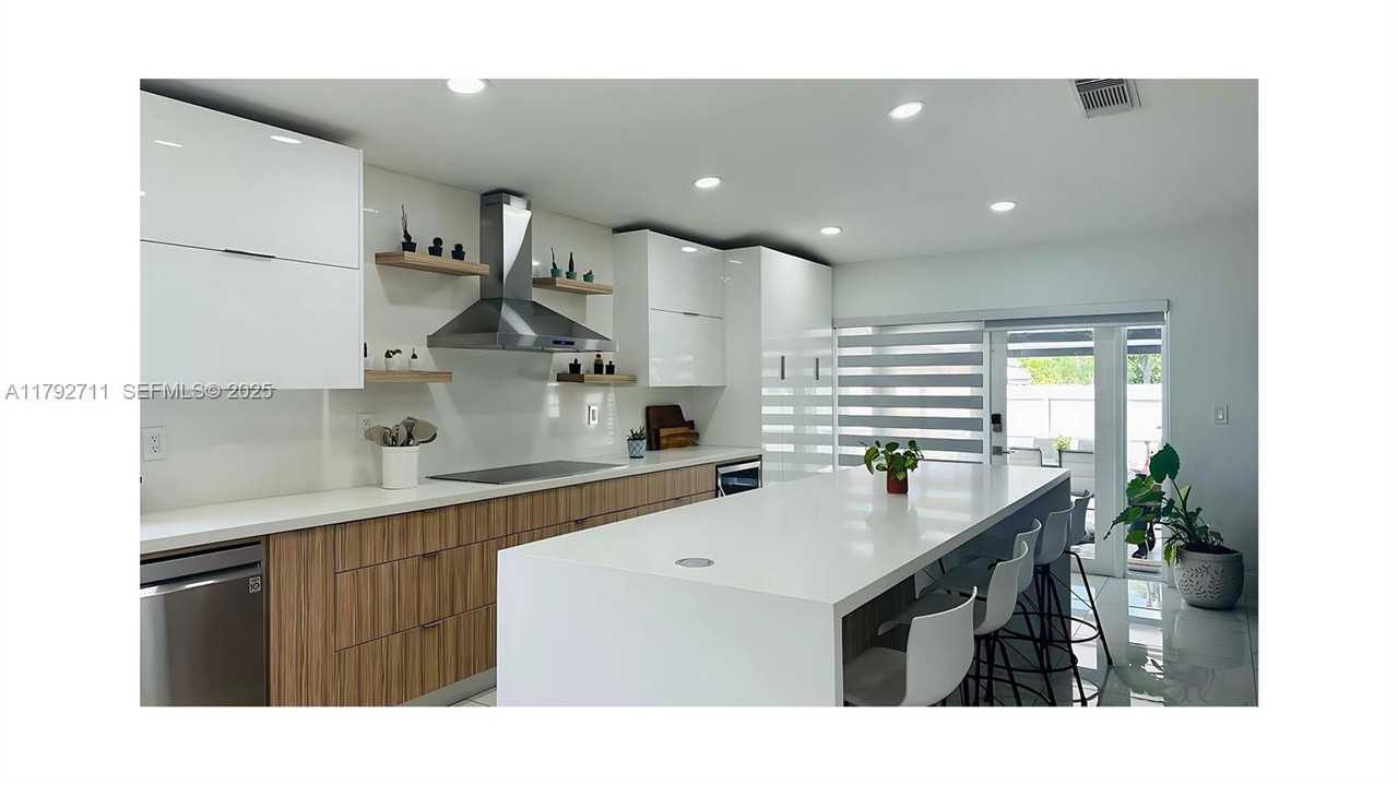 28104 Southwest 135th Avenue - Photo 6 of 37