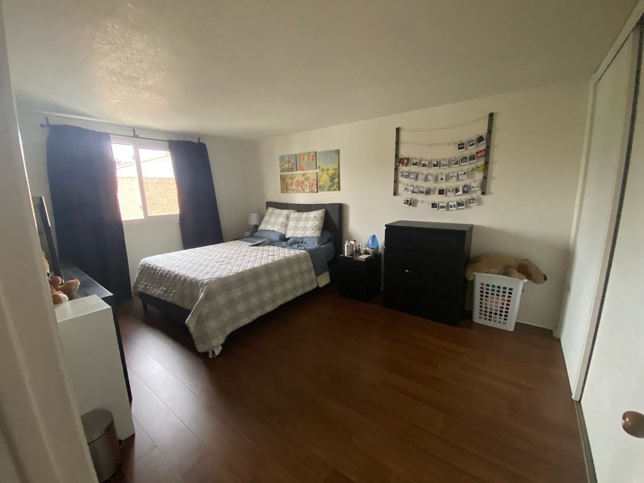 1337 Perez Crescent - Photo 3 of 6