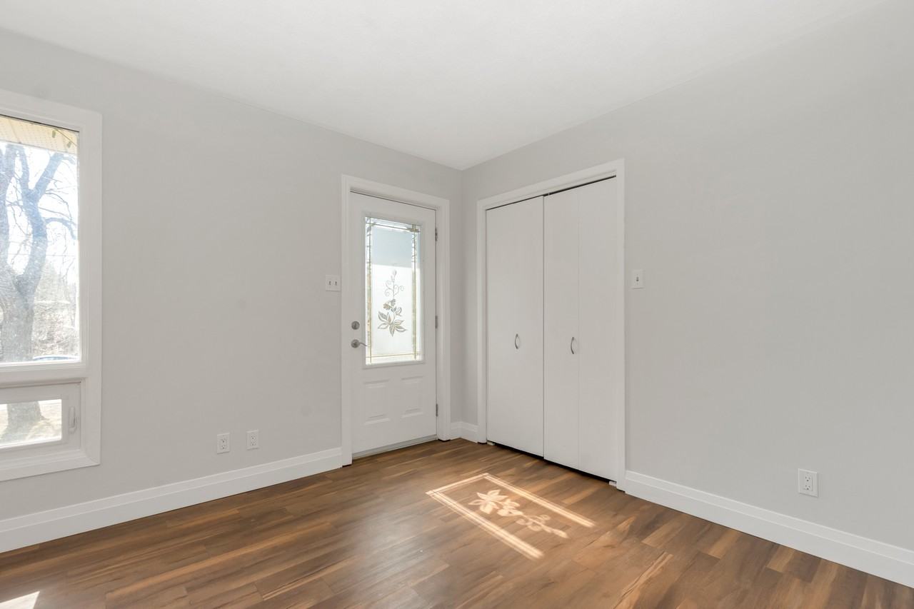 86 Duncan St - Photo 5 of 50